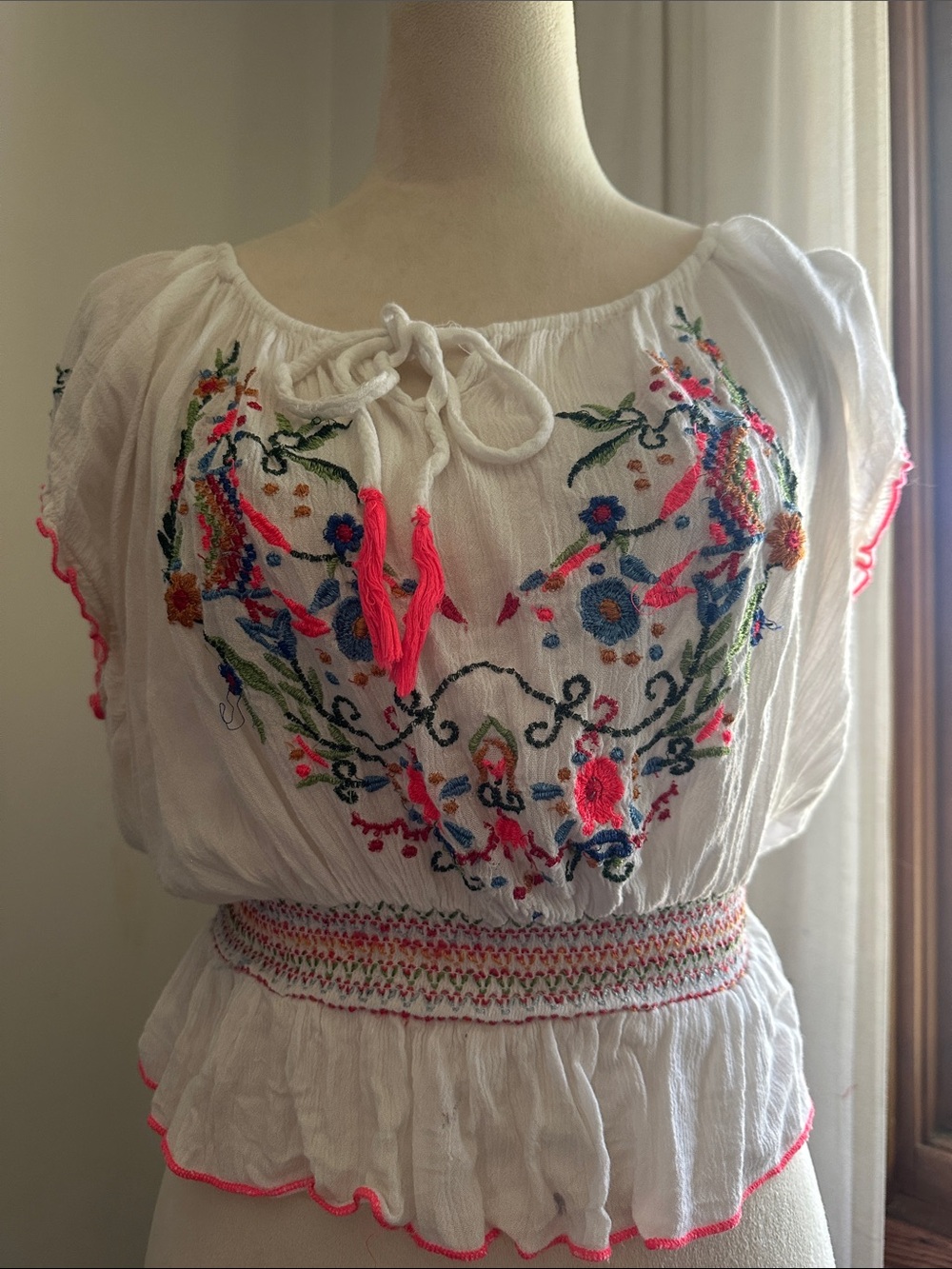 Shrinking Violet White Peasant Top with Multicolor Floral Embroidery - Picture 2 of 12